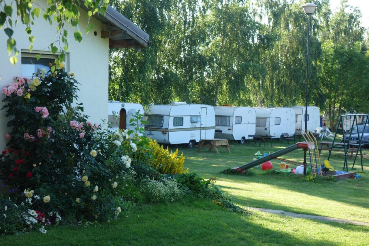 Camping Pod Zaglem Campingplatz Großmöllen